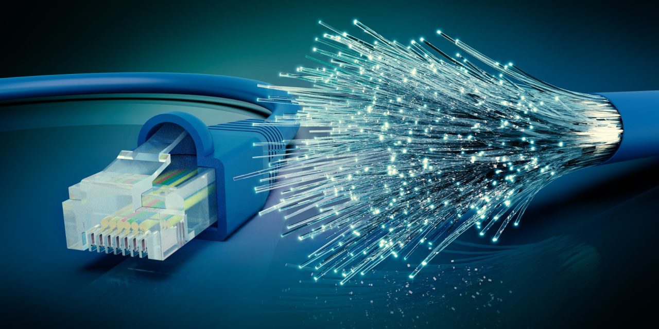 Internet via fibra óptica: entenda o que é e como funciona!